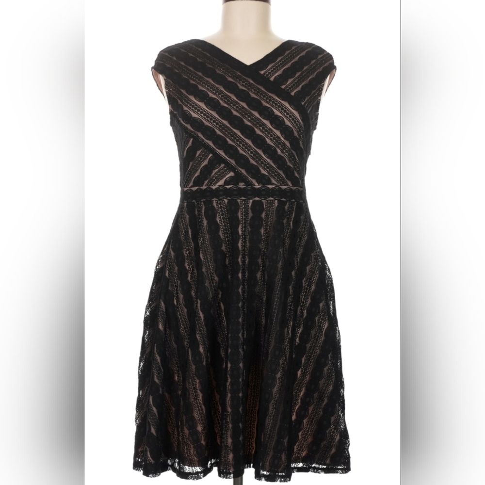 Dress Barn Signature Harper Black Lace Lined Fit & Flare Cocktail Dress Size 16
